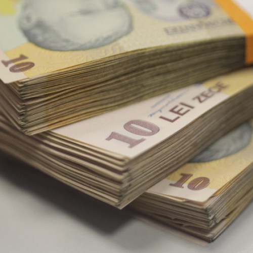 Economia României în primele cinci luni ale anului 2025 a înregistrat un deficit bugetar de 64,23 miliarde lei, adică 3,39% din PIB, potrivit datelor publicate de Ministerul de Finanțe. Acest lucru indică o creștere față de același interval din 2024, când deficitul a fost de 60,10 miliarde lei, reprezentând 3,41% din PIB, notează digi24.ro.