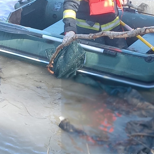 bărbat de 65 de ani, scufundat în râul Prut în localitatea Horea, comuna Mitoc, salvat după o căutare de aproape o oră