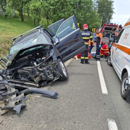 Accident grav pe DN66 în Hunedoara: trei persoane au avut nevoie de resuscitare