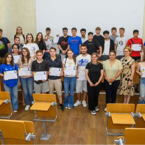 facultatea de inginerie a universitatii &quot;vasile alecsandri&quot; din bacau a gazduit o scoala de vara speciala