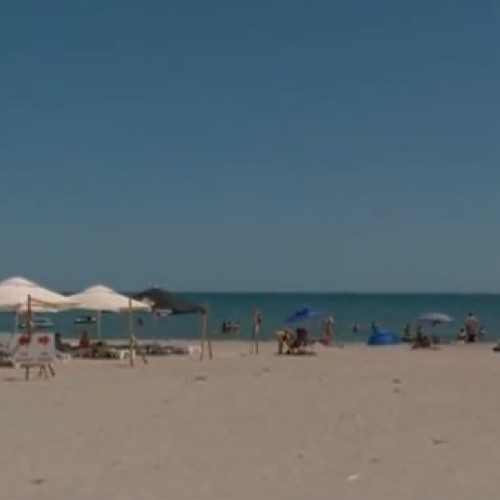 Senatul a adoptat un proiect de lege care le permite turiștilor și localnicilor să aibă acces gratuit la o parte din plajele de pe litoral