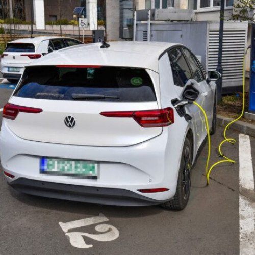 Statia de încărcare rapidă pentru mașini electrice din Sectorul 6 va fi funcțională în cel mult două săptămâni