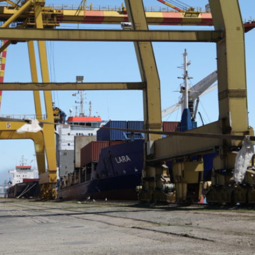 Continut iranian cu marfă, în continuare în Portul Constanța, după impunerea sancțiunilor UE