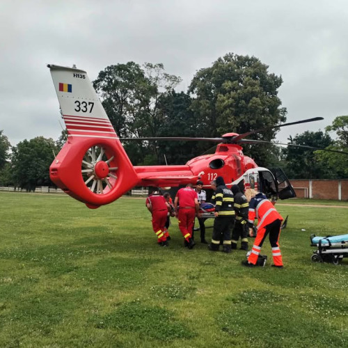 Elicopter SMURD, chemat de urgență la Botoșani pentru un copil în stare critică