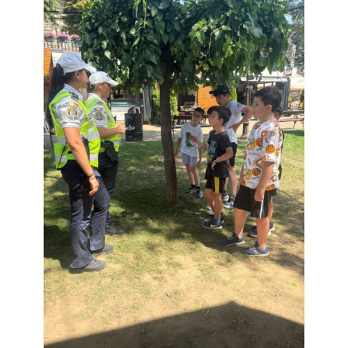 Activități preventive în parcul central din Piatra-Neamț pentru siguranța rutieră