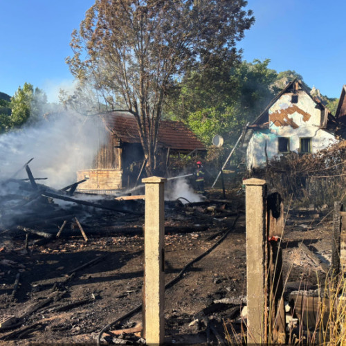 Incendiu major în localitatea Buru din județul Cluj