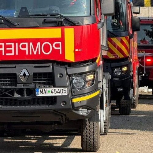 Pompieri români, alături de echipe internaționale pentru combaterea incendiilor forestiere în Franța