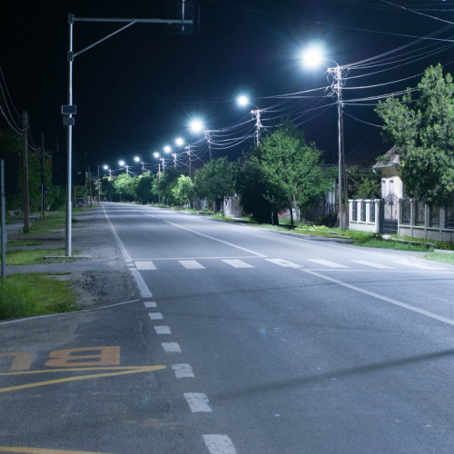 Primăria Botoșani organizează o licitație pentru modernizarea sistemului de iluminat public