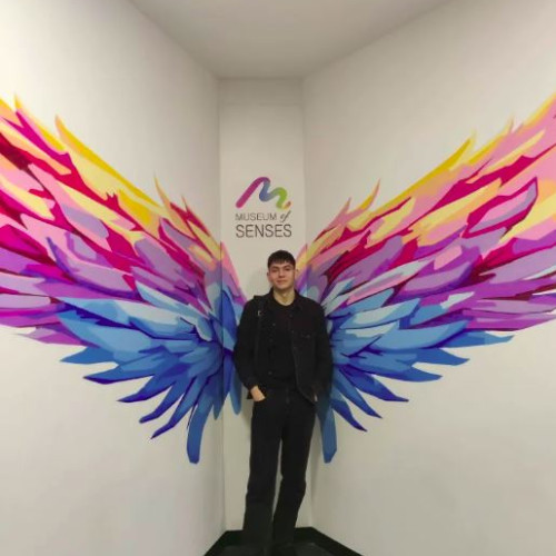 tânăr constănțean care s-a remarcat prin performanțe excepționale în domeniul informaticii și securității cibernetice