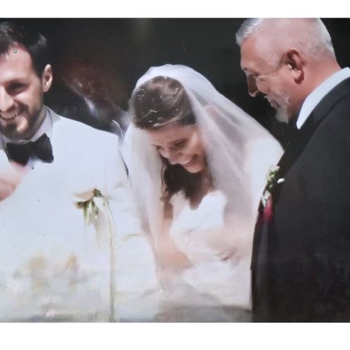 Kira Hagi și Thomas Ferfelis vor spune „da” în fața lui Dumnezeu în București