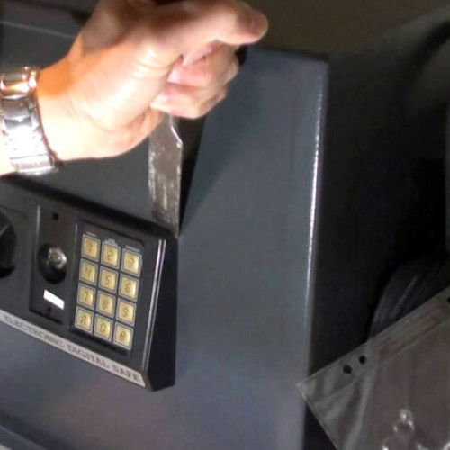 Trei hunedoreni, condamnați pentru un furt de 300.000 de lei în Târgu Jiu