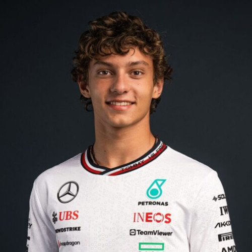 pilot italian Andrea Kimi Antonelli primește penalizare după incidentul cu Verstappen