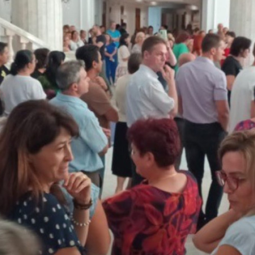 proteste la ministerul de finante în ziua discuțiilor despre evaziunea fiscală