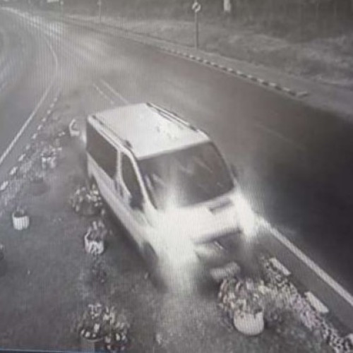 șofer suspectat de distrugere a indicatorului rutier și fugă de la locul accidentului în Botoșani