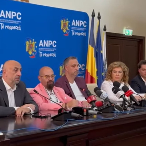 Cristian Popescu Piedone, șeful Autorității Naționale pentru Protecția Consumatorilor (ANPC), a inaugurat luni Comandamentul Litoral 2025, în Constanța. Potrivit declarațiilor sale, timp de șapte săptămâni, până pe 17 august, câte 40 de comisari ai instituției vor fi prezenți săptămânal pe litoral pentru a asigura controlul atât de necesar.