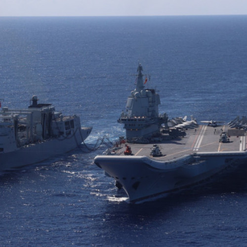 doua portavioane chineze efectuează exerciții militare în Pacificul de Vest