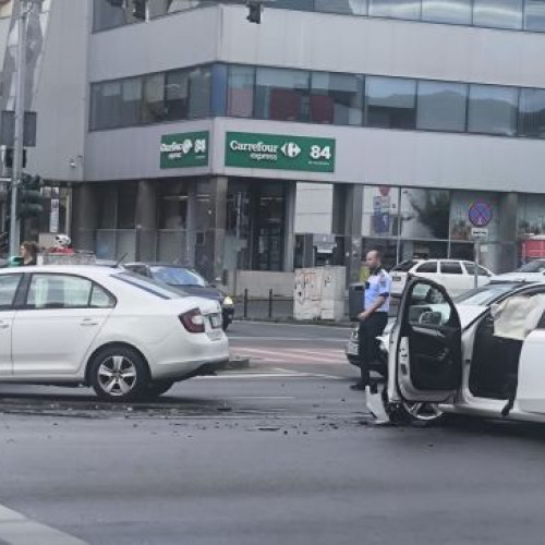 Accident rutier la intersecția dintre Bulevardul Alexandru Vlahuță și strada Bândușelor