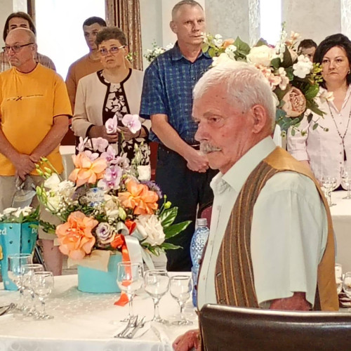 Un botosănean își celebrează împlinirea a 100 de ani