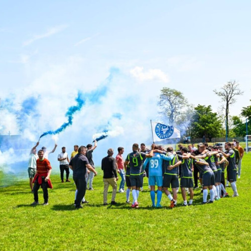 Moldova Cristesti a promovat surprinzător în Liga a III-a, fără antrenamente regulate