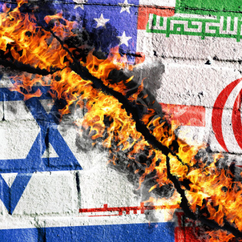 Conflictul de 12 zile dintre Israel și Iran s-a soldat cu peste 900 de decese, între care 38 de copii și 132 de femei, a anunțat luni, citând oficiali iranieni, agenția IRNA. Potrivit raportărilor, cifrele provin din declarațiile purtătorului de cuvânt al justiției din Iran, Asghar Jahangir. În același timp, organizația pentru drepturile omului Activistii pentru Drepturile Omului, cu sediul în Statele Unite, a estimat în weekend că bilanțul deceselor ajunge la 1.190 de persoane, dintre care 436 civili și 435 militari, menționează digi24.ro.