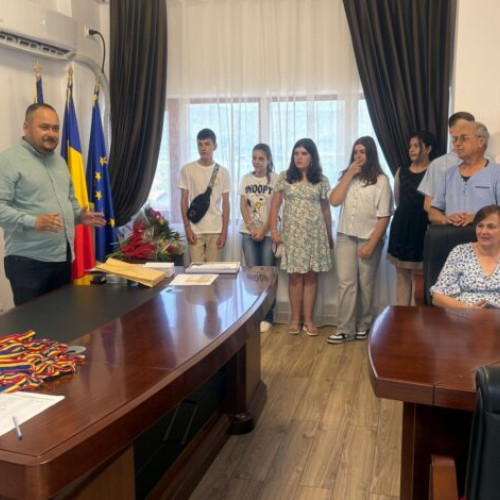 Primăria Berca a alocat burse pentru elevii merituoși în anul școlar 2024-2025