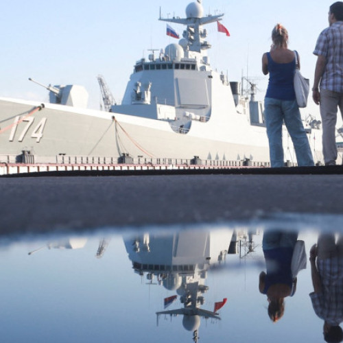 Taiwanul va desfășura săptămâna viitoare exerciții militare și civile care vor simula o blocadă și o invazie a insulei de către China, relatează digi24.ro. Potrivit autorităților, aceste manevre, numite Han Kuang, vor dura zece zile și vor mobiliza peste 22.000 de rezerviști. Aceste exerciții sunt cele mai lungi și ample de până acum, fiind fără precedent în amploare.