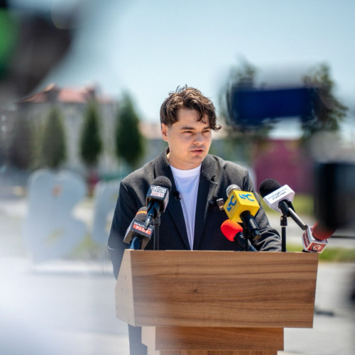 lansarea platformei valiza.ro promite revoluție în rezervările de cazare pentru tineri și festivaluri în România