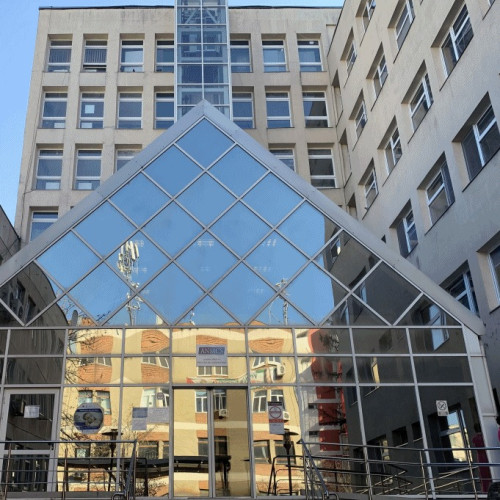 scandal de corupție la spitalul județean brașov: acuzații de abuz, trafic de influență și manipulare de licitații