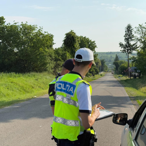 Bărbat din Botoșani, prins conducând fără permis și cu mașina neînmatriculată