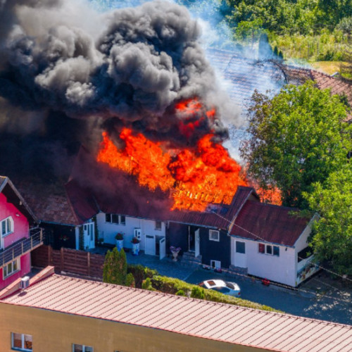 incendiu violent în cartierul cetățuie din cluj-napoca