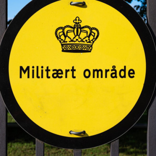 Danemarca ia măsuri pentru recrutarea obligatorie a femeilor în serviciul militar