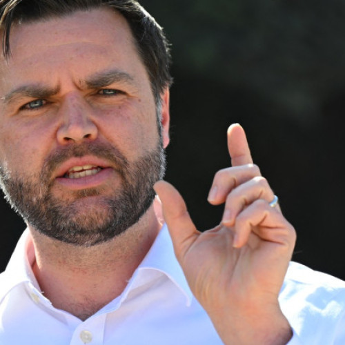 Senatorii republicani au aprobat, marți, pachetul uriaș de reduceri fiscale și cheltuieli propus de președintele Donald Trump, cunoscut sub numele de „legea mare și frumoasă”. După zile lungi de discuții și eforturi pentru a obține sprijinul senatorilor indecis, legea a fost aprobată cu un singur vot de diferență, potrivit CNN. În momentul votului decisiv, vicepresedintele JD Vance a avut un rol important, deoarece trei republicani, Rand Paul, Susan Collins și Thom Tillis, s-au opus legii, votând împotrivă, alături de toți cei 47 de democrati.