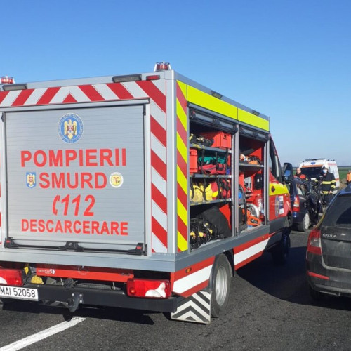 Accident rutier în județul Constanța: șofer încarcerat după ce bena unui autocamion s-a deschis în mers