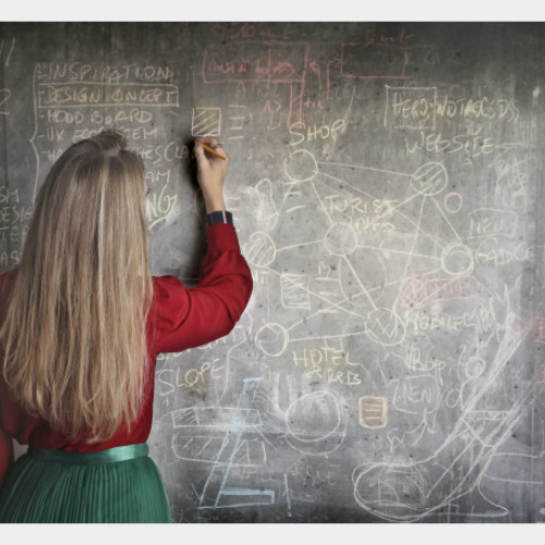 ministrul educationi a anunțat reforme în sistemul liceal