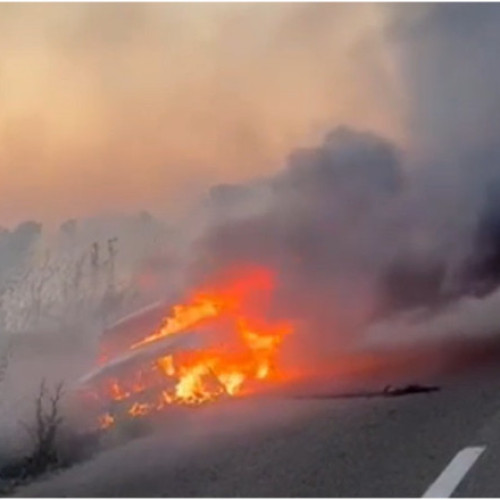 Un șofer beat a intrat cu mașina într-un șanț și autoturismul a ars în județul Dolj