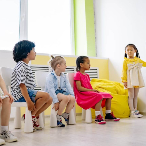 cum bilingvismul influențează dezvoltarea emoțională a copiilor mici