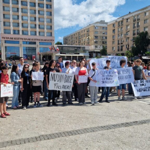 premierul Ilie Bolojan anunță reforme în sistemul burselor