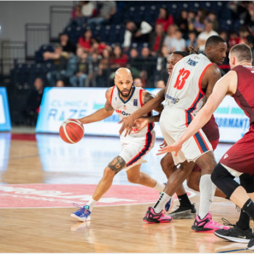 Kris Richard semnează un nou contract cu CSM CSU Oradea pentru două sezoane