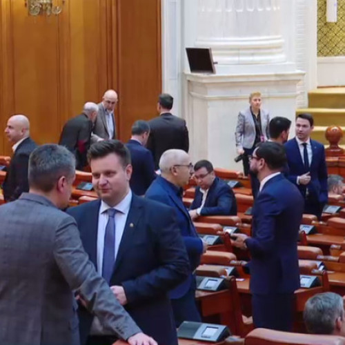 Politicienii preferă să păstreze sinecurile de partid în loc să reformeze companiile de stat