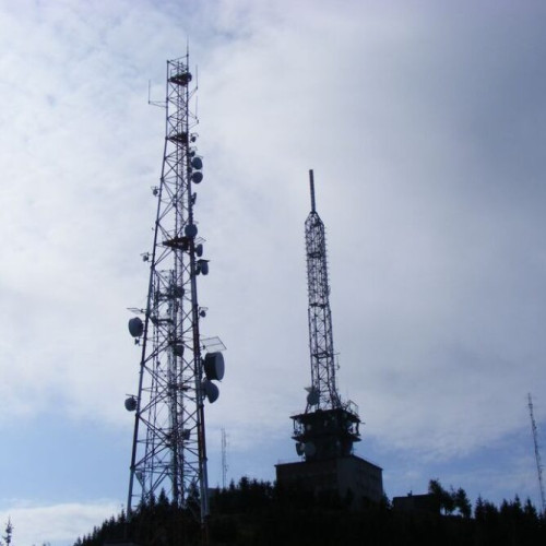 Posturi de radio solicită licență terestră pentru emisie în România