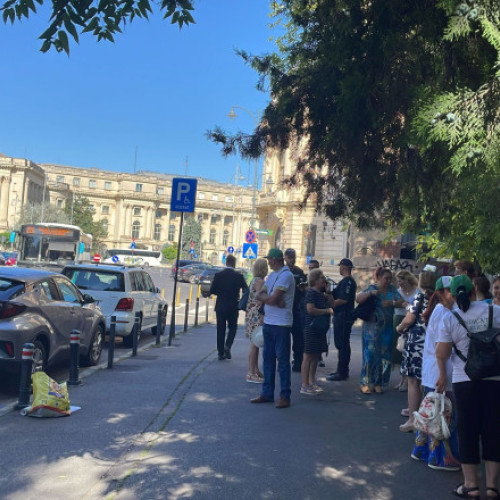 Proteste ale angajaților din sectorul social și fiscal continuă în România