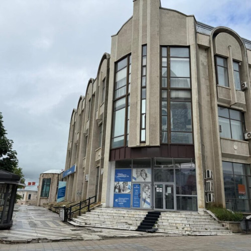 Titlu: Orange Romania a majorat prețul de pornire pentru o clădire istorică din Iași scoasă la licitație