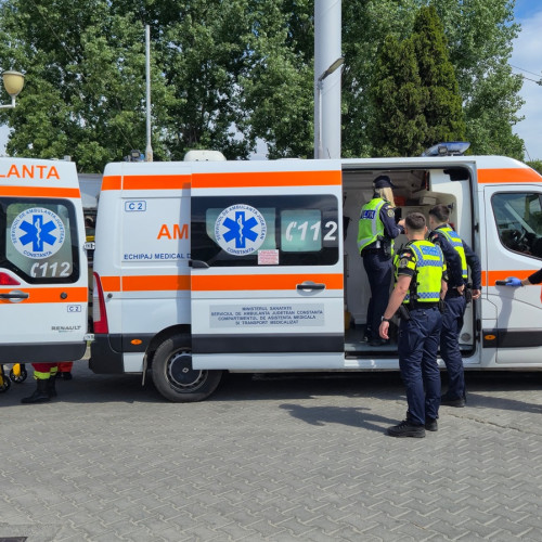 Accident grav în Mamaia Nord: patru persoane rănite sever