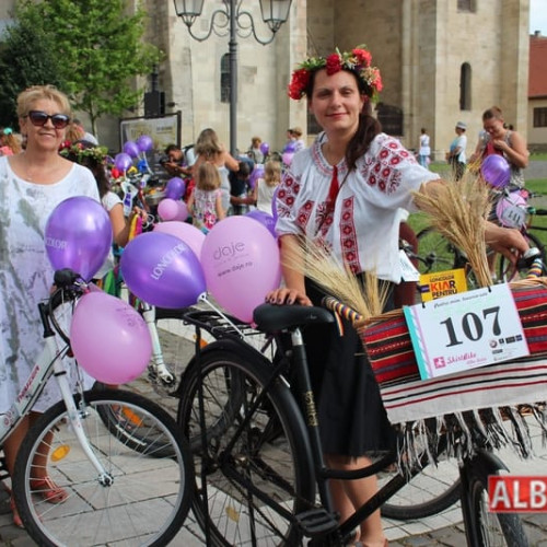 eveniment de eleganță și culoare la alba iulia: skirț bike revine în weekend
