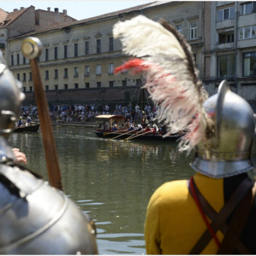 Confruntare navala reconstituită pe malurile Crisului Repede la Oradea