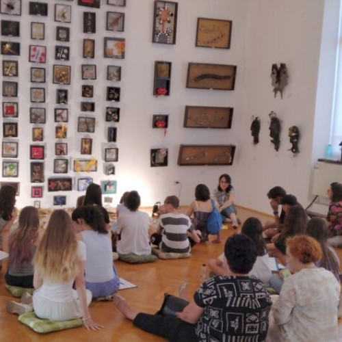 Muzeul din Buzău a găzduit o activitate artistică pentru tineri