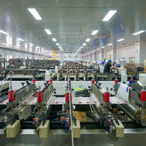 Prețurile produselor din fabrici au scăzut în mai cu 0,6% în Uniunea Europeană și în zona euro