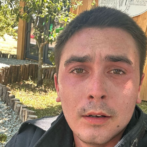 Un om de bază în misiuni de intervenție: un soldat care nu trece nepăsător în fața pericolului