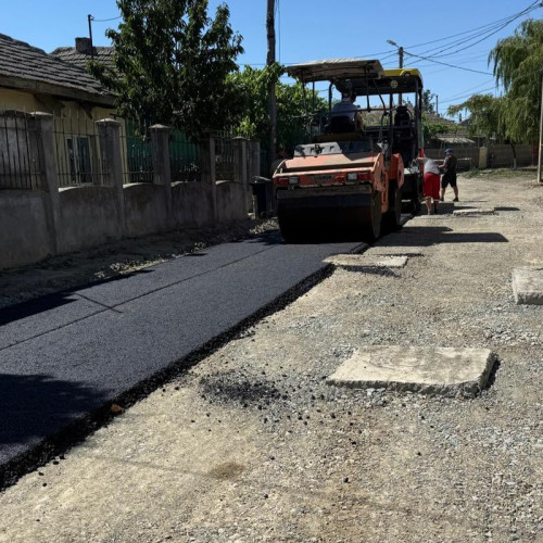 Startul lucrărilor de asfaltizare pe strada Parcului din Fetești