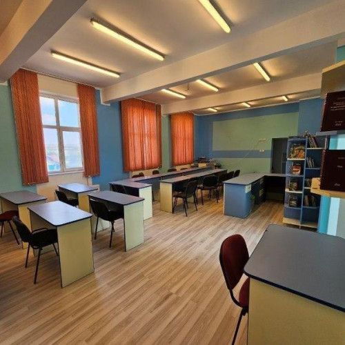 Două școli din județul Botoșani angajează personal